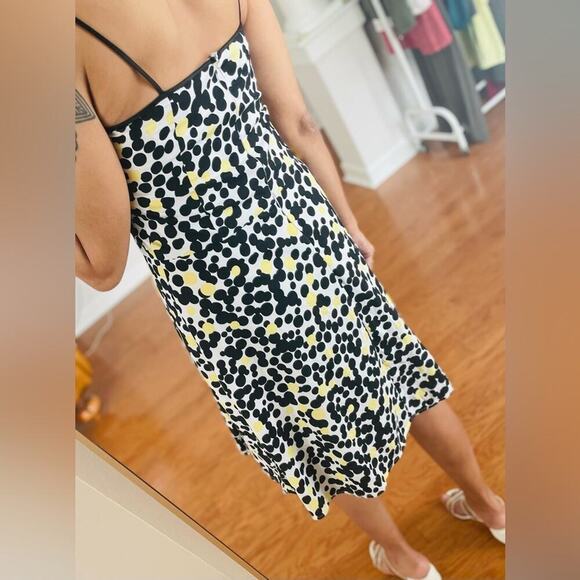 ✨Another Thyme✨ Midi Dress - Picture 2 of 8